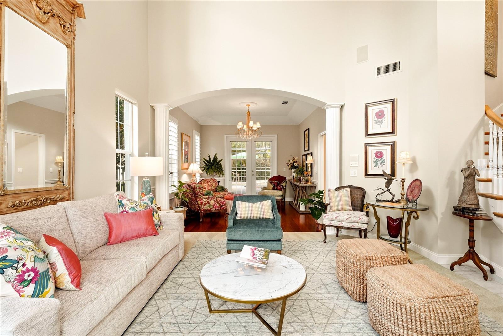 1246 DARLINGTON OAK CIR NE, ST PETERSBURG, FL — photo 4