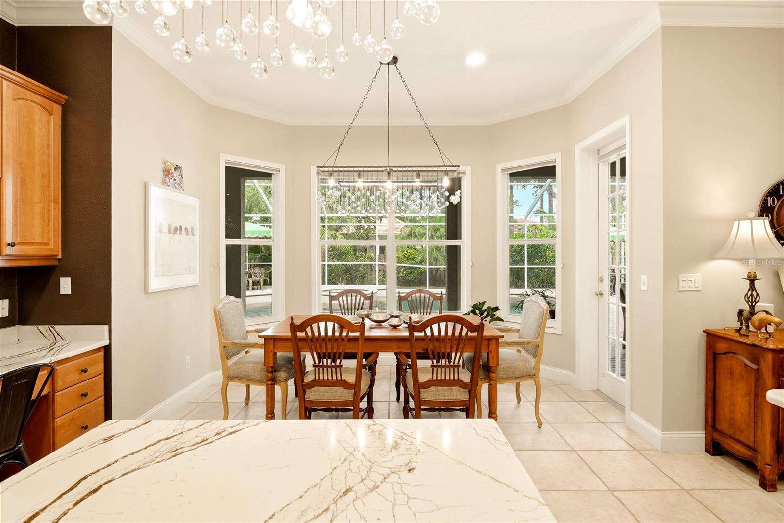 1246 DARLINGTON OAK CIR NE, ST PETERSBURG, FL — photo 12