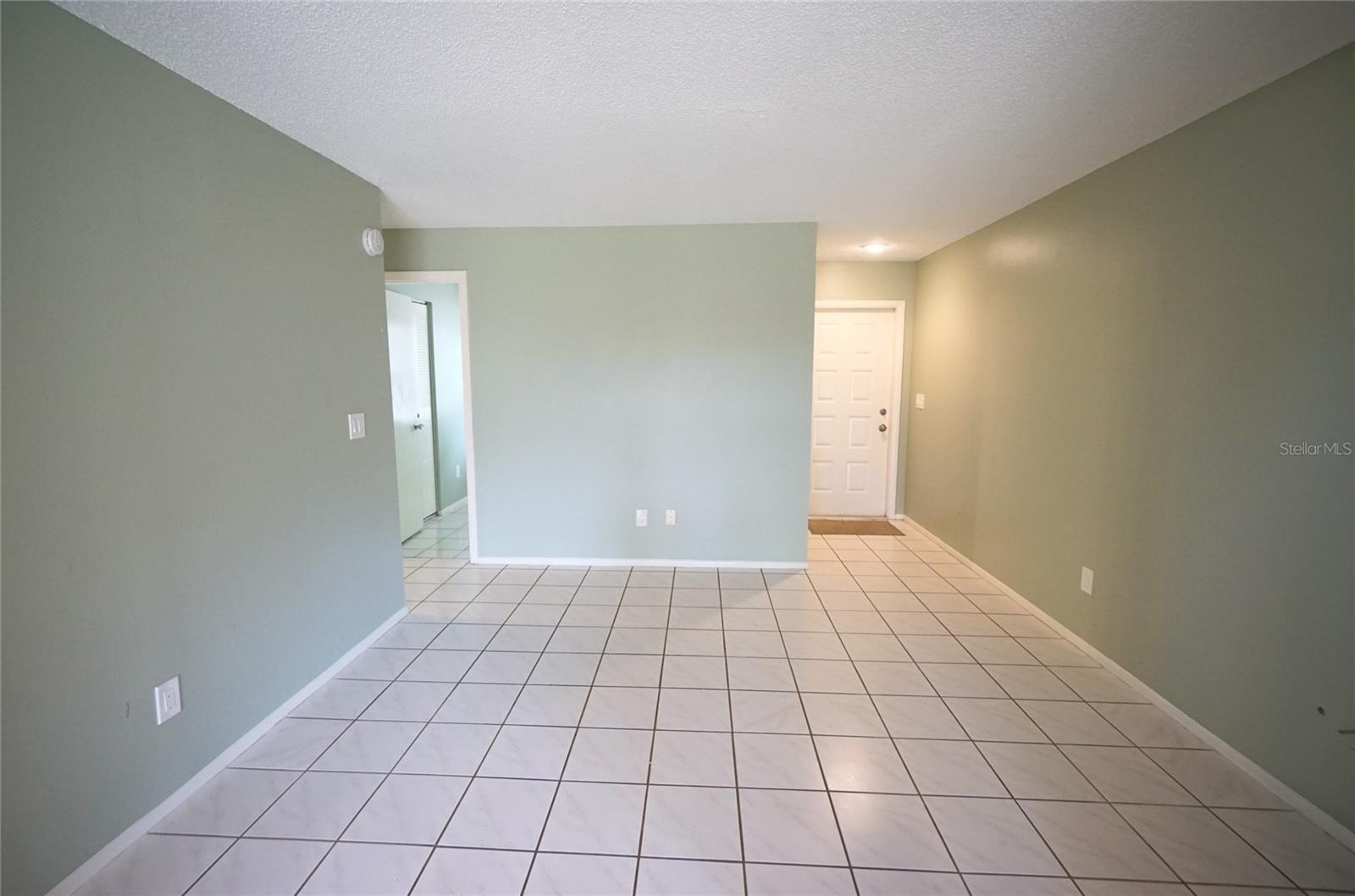 5117 ELLENDALE AVE, TAMPA, FL — photo 4