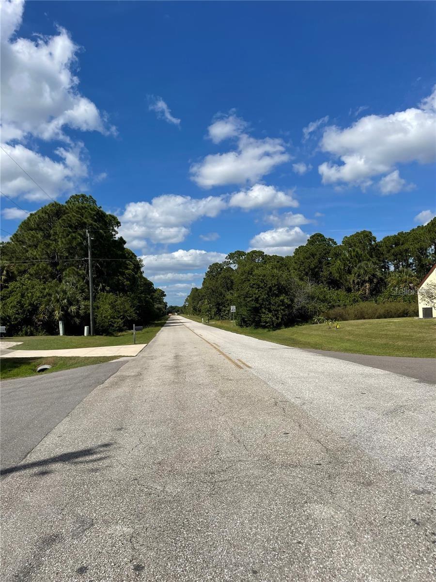 12325 CHAMBERLAIN BLVD, PORT CHARLOTTE, FL — photo 4