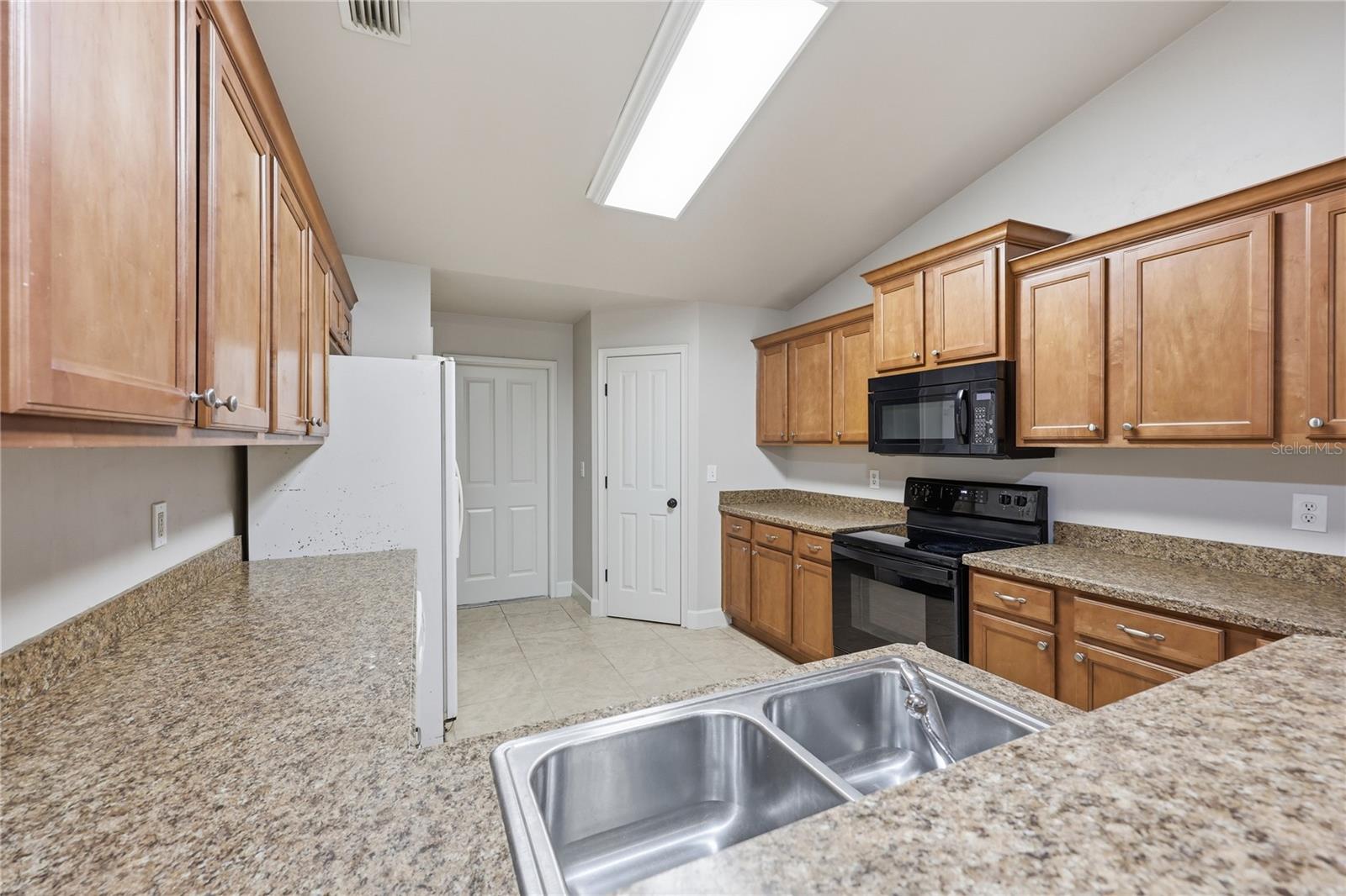 577 NW 259TH TER, NEWBERRY, FL — photo 12