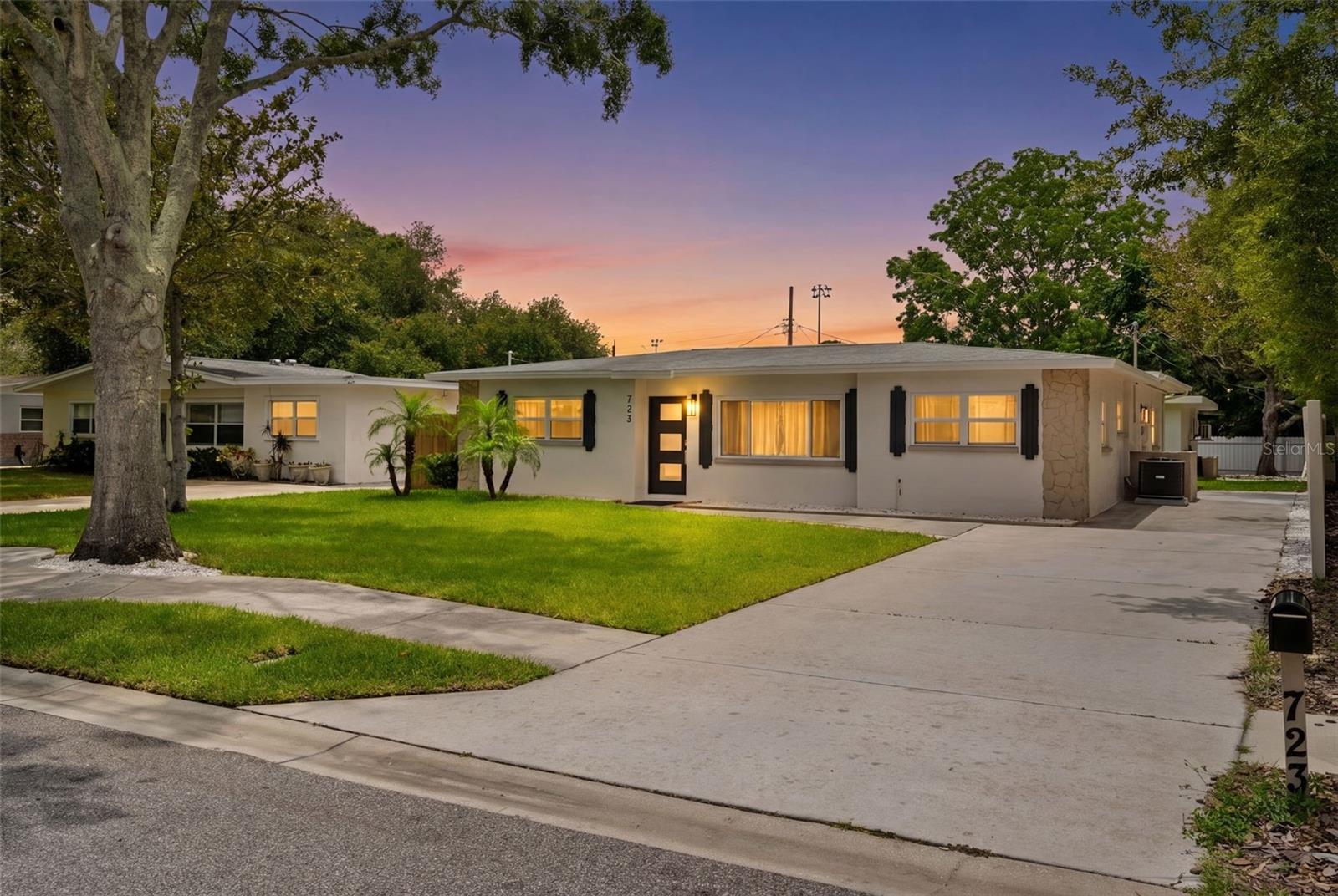 723 W BAYSHORE DR, TARPON SPRINGS, FL