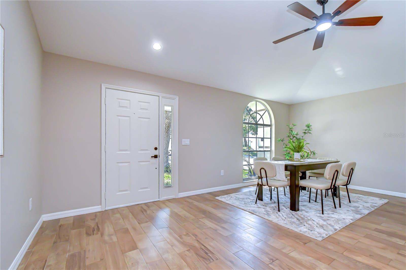 8545 MANASSAS RD, TAMPA, FL — photo 6
