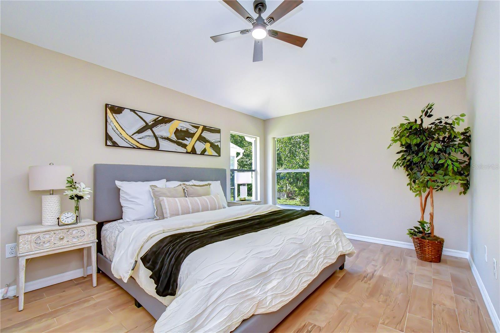 8545 MANASSAS RD, TAMPA, FL — photo 13