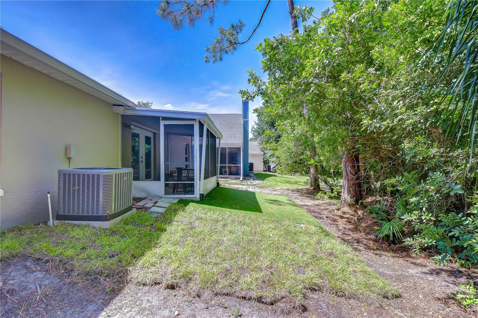 8545 MANASSAS RD, TAMPA, FL — photo 20