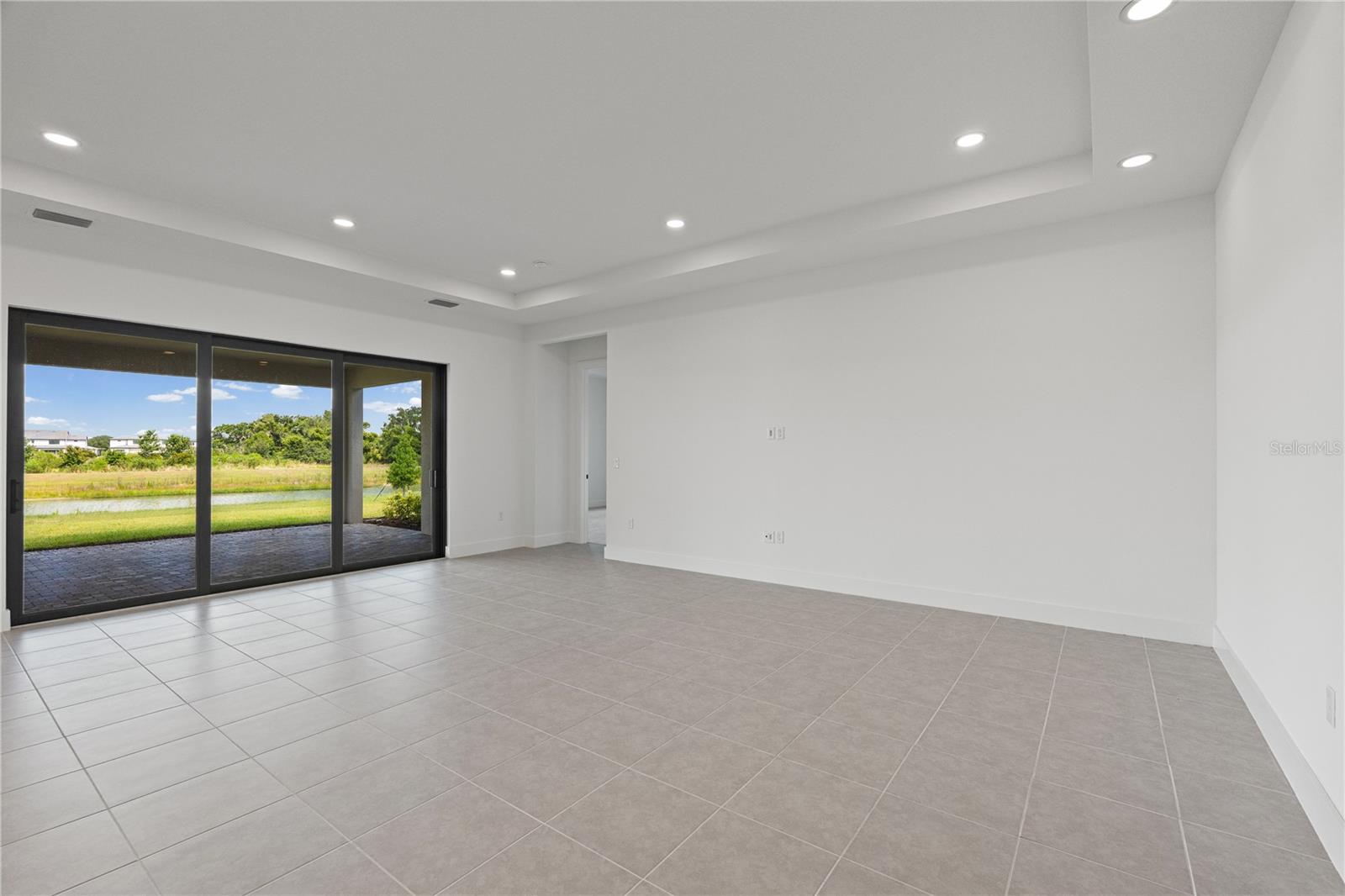 2629 WATERFRONT CIR, SARASOTA, FL — photo 32