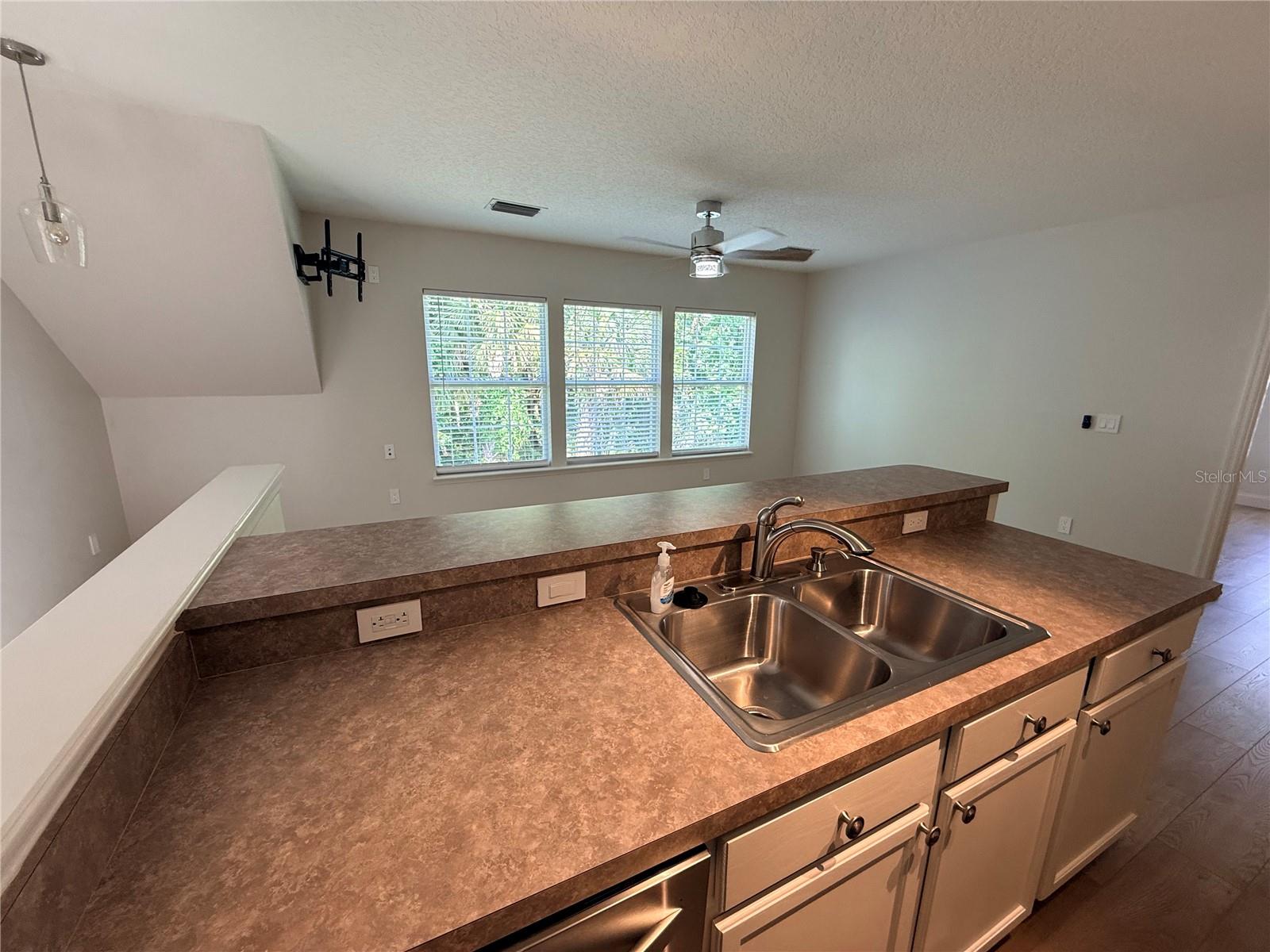 1005 KESTREL CT #B, CELEBRATION, FL — photo 2