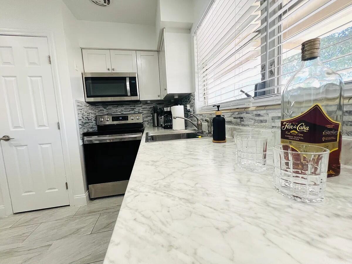 1169 DREW ST, CLEARWATER, FL — photo 5