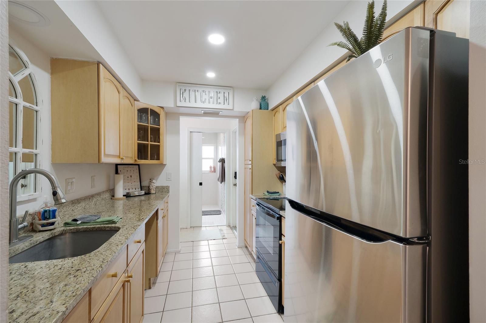643 MOBILE RD, VENICE, FL — photo 11