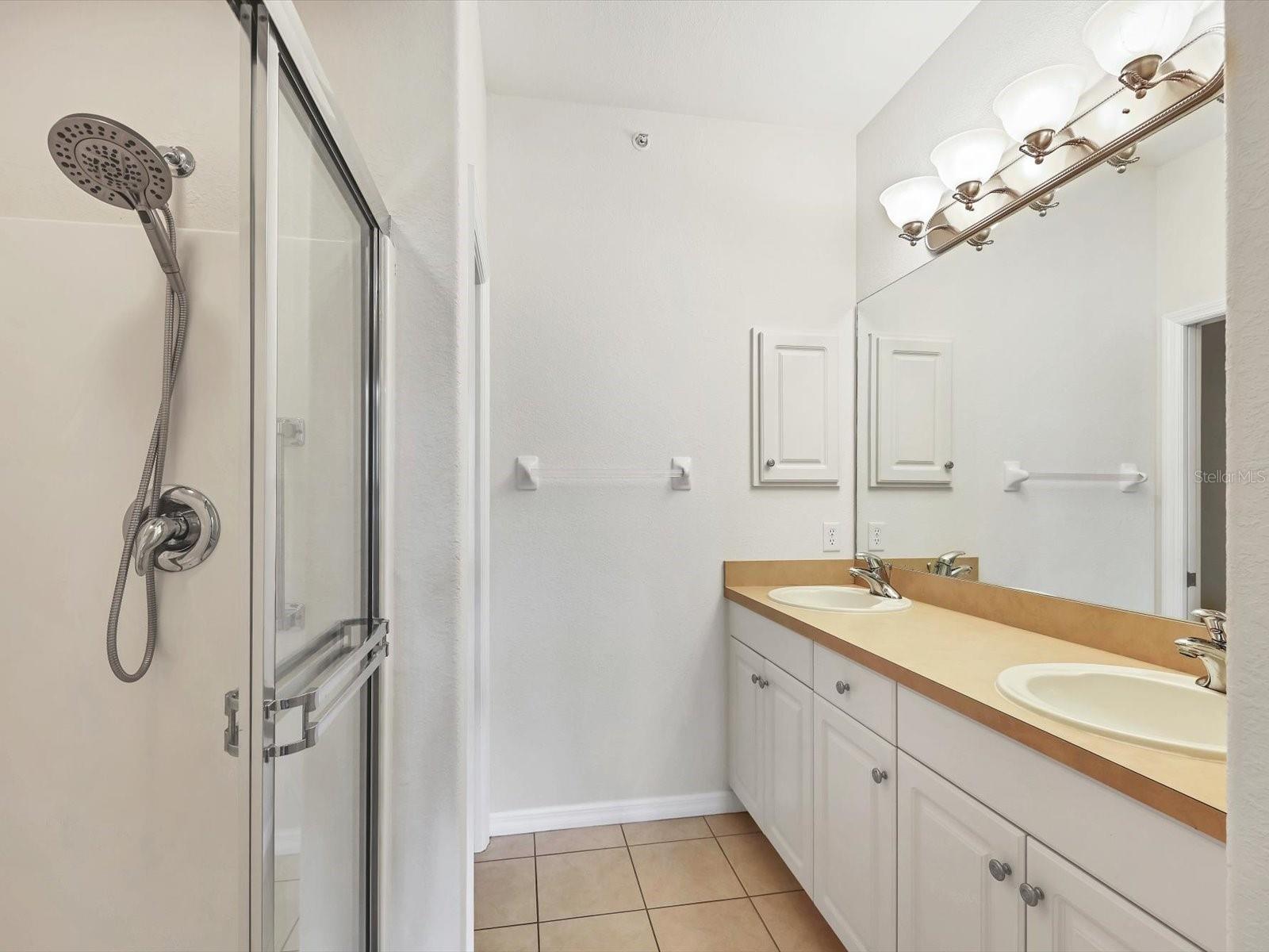 150 L PAVIA BLVD #13, VENICE, FL — photo 16