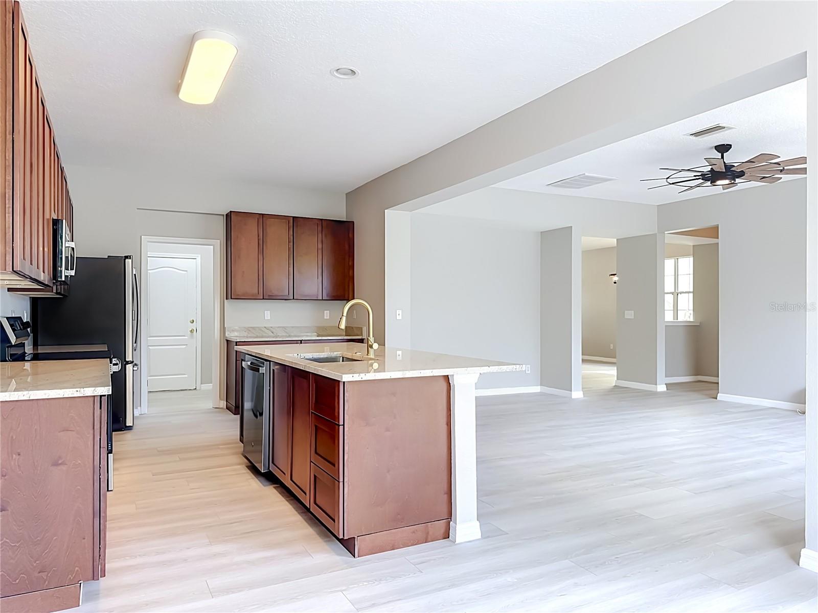 1620 ATLANTIC DR, RUSKIN, FL — photo 23