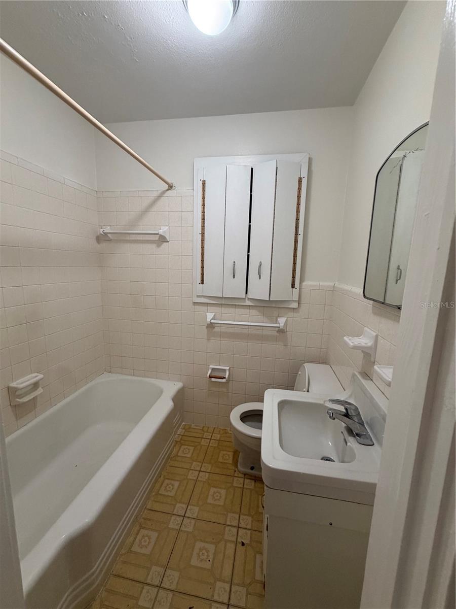3815 W DE LEON ST, TAMPA, FL — photo 11