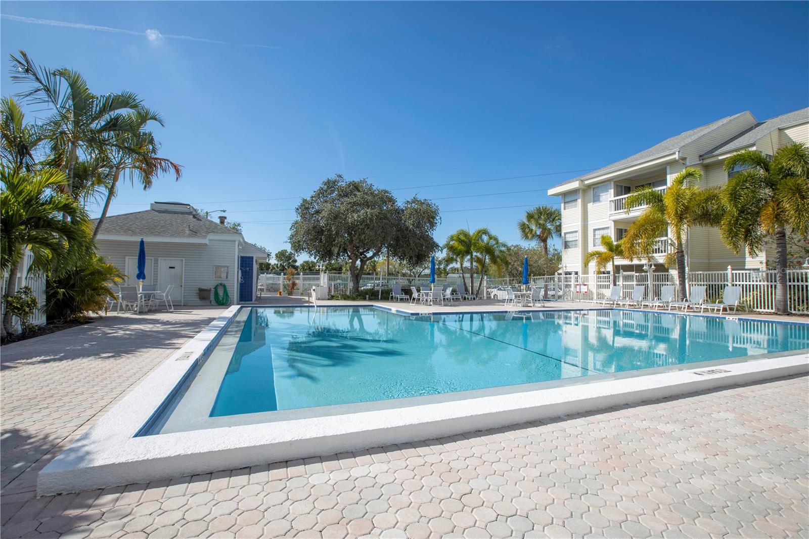 6826 STONES THROW CIR N #11108, ST PETERSBURG, FL — photo 16