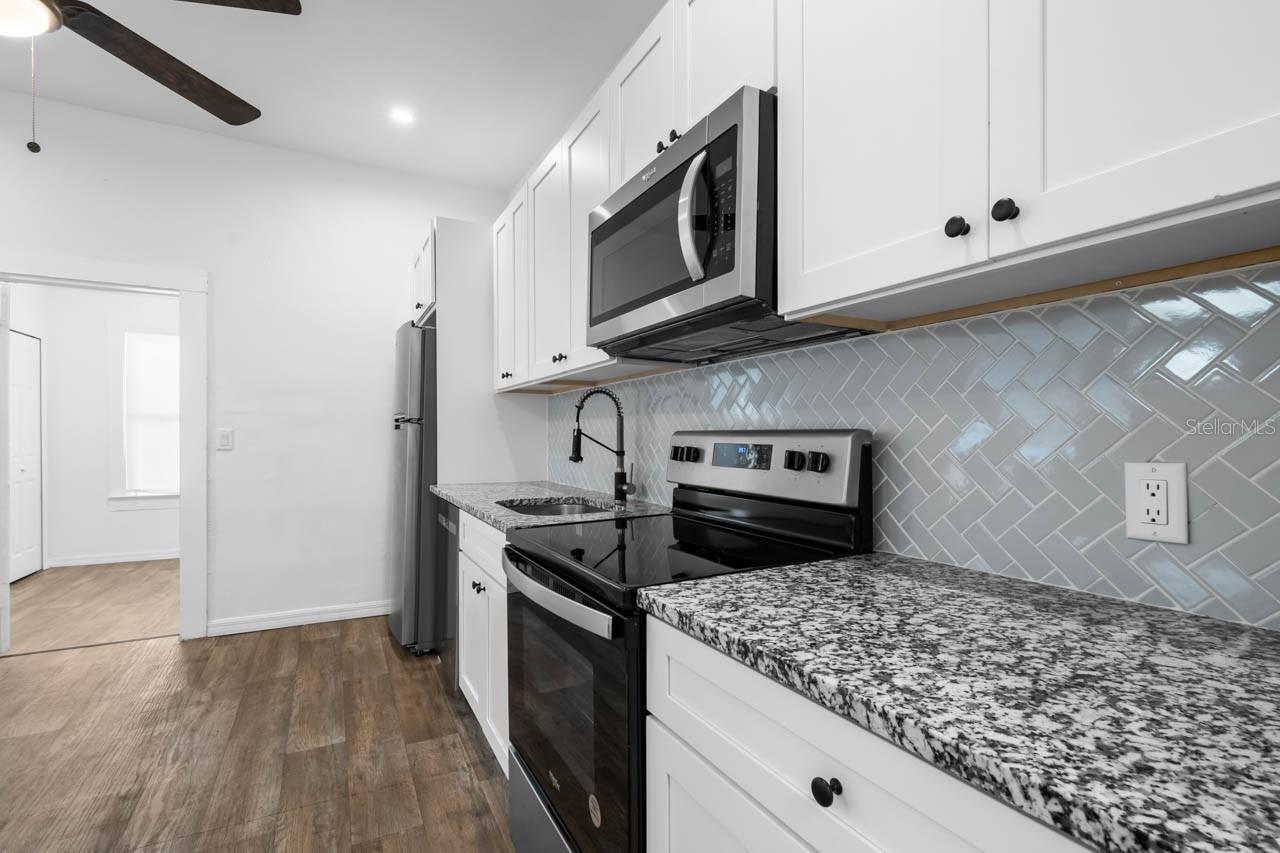1305 E 17TH AVE, TAMPA, FL — photo 31