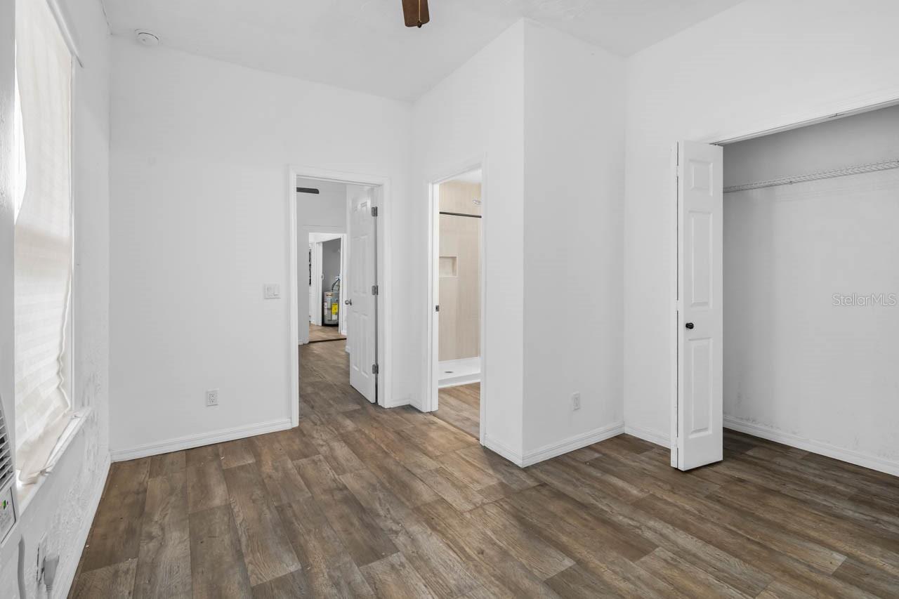 1305 E 17TH AVE, TAMPA, FL — photo 37