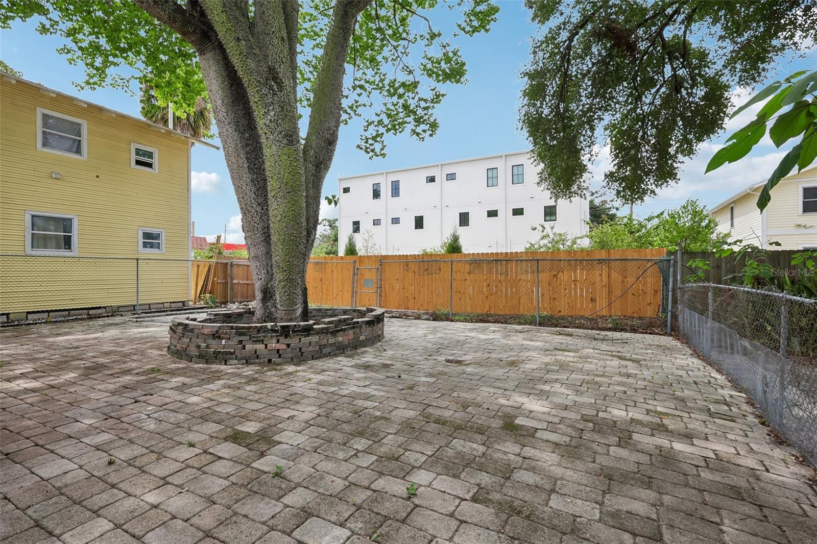 1305 E 17TH AVE, TAMPA, FL — photo 42