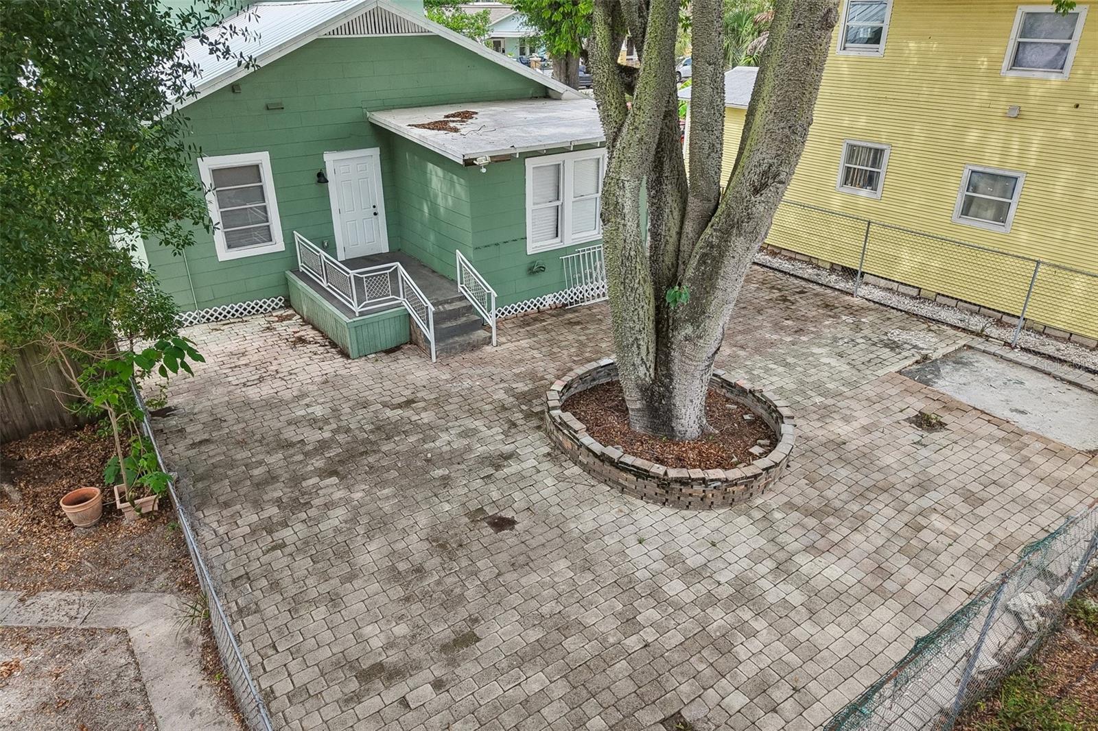 1305 E 17TH AVE, TAMPA, FL — photo 52