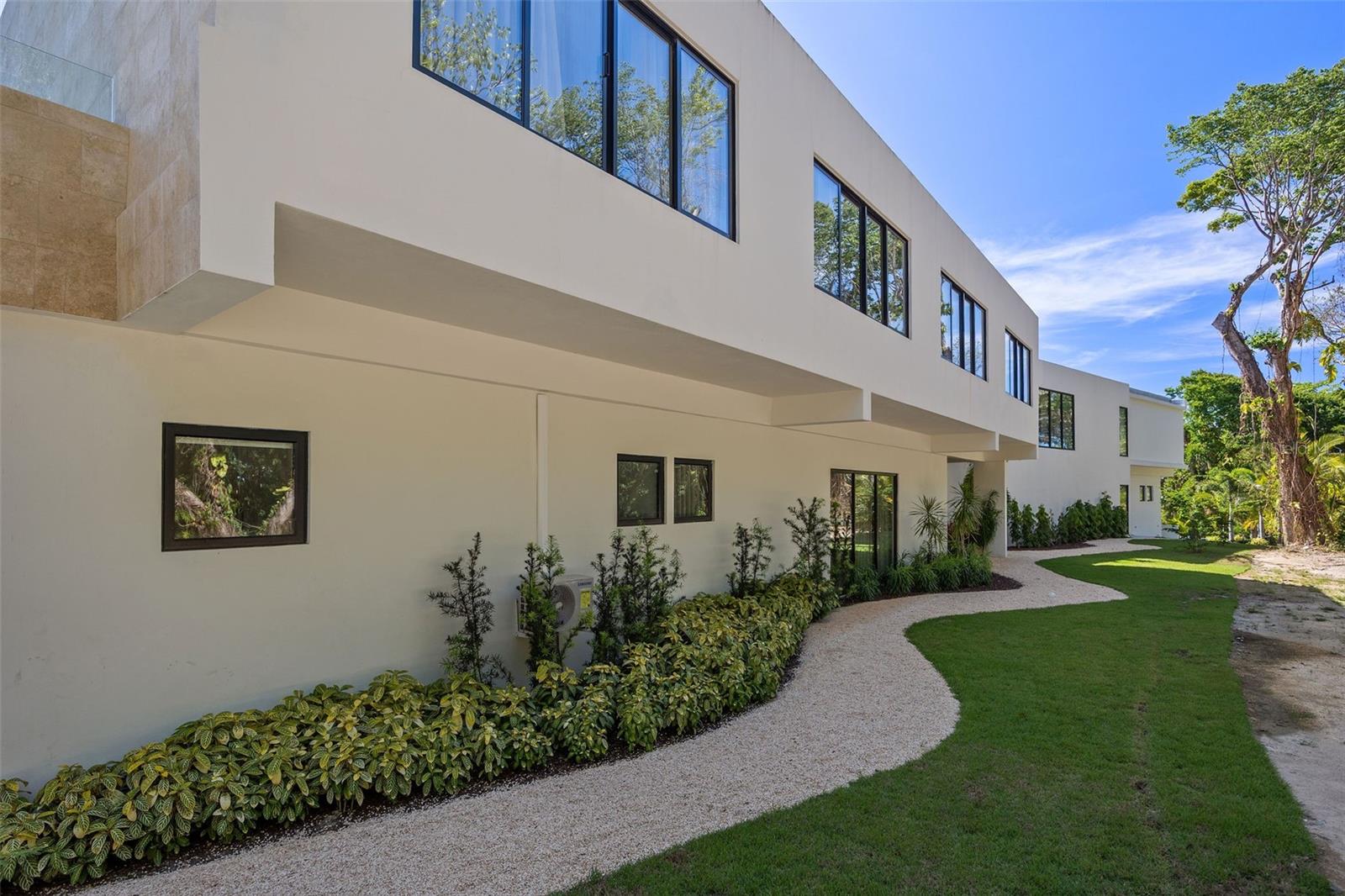904 VILLA DORADO ESTATES, DORADO, PR — photo 59