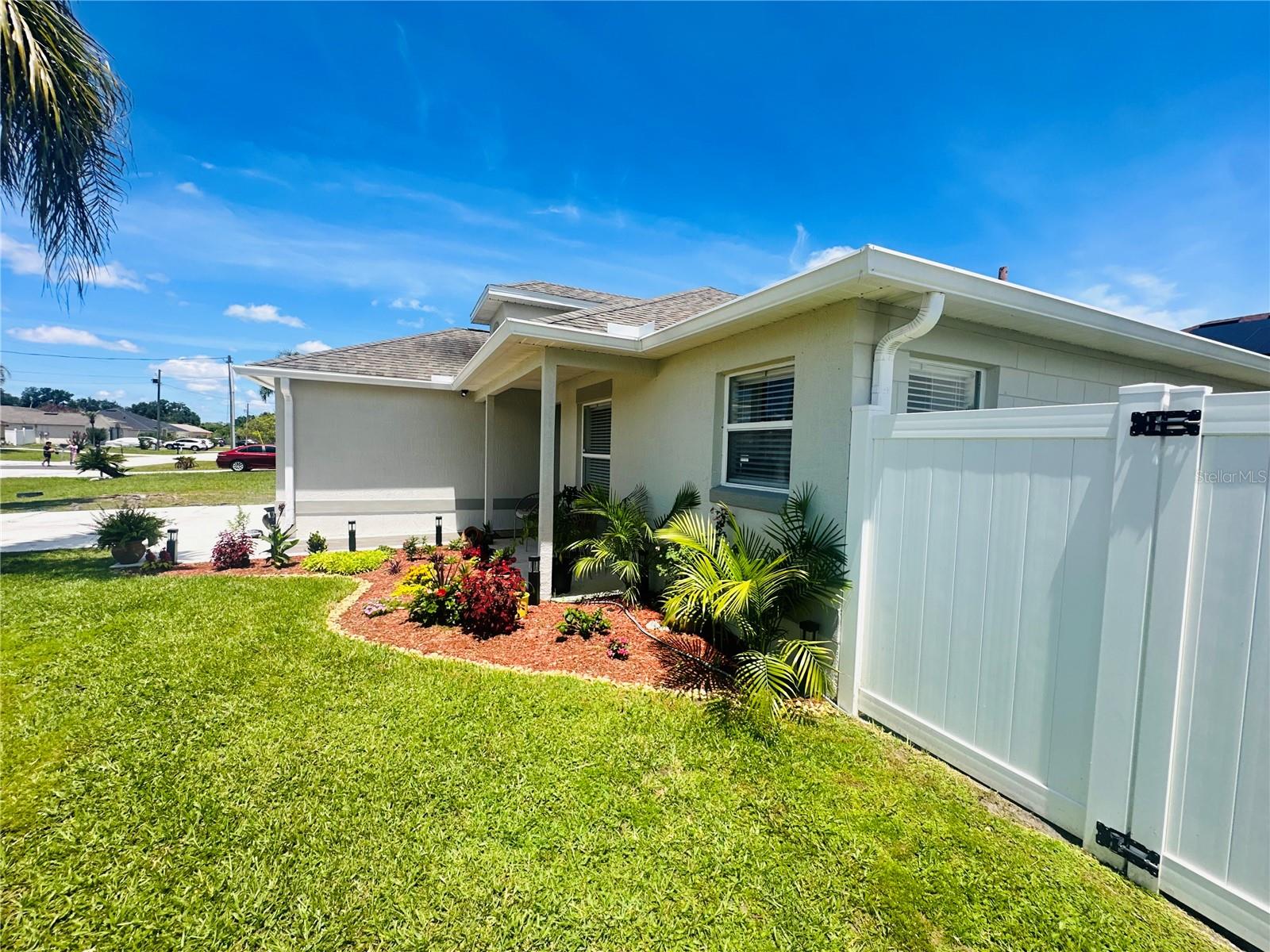 340 EDGEWOOD CT, KISSIMMEE, FL — photo 2