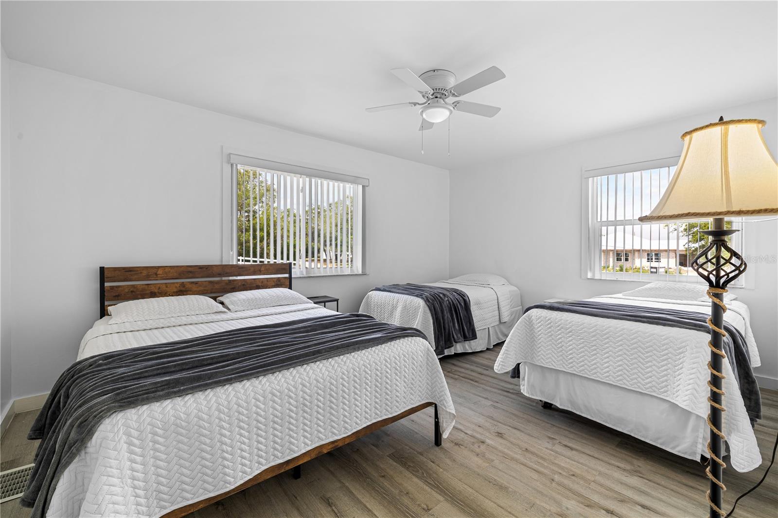 2409 LAKE TINY RD, DELTONA, FL — photo 22