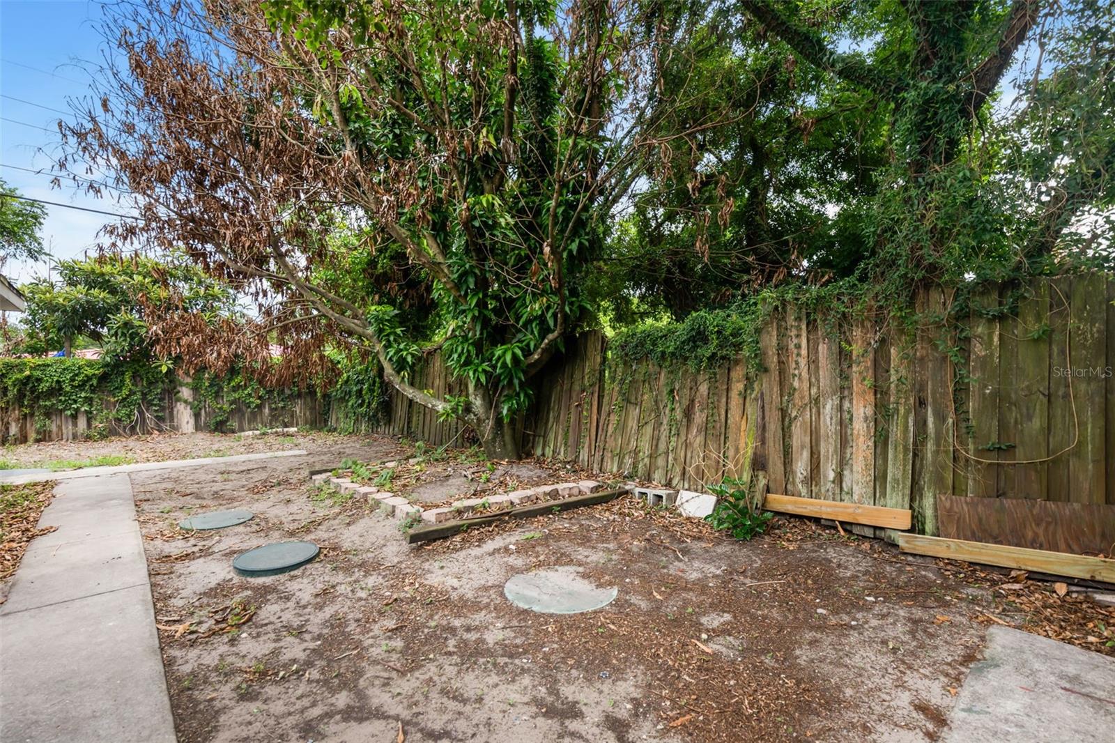 1039 WOODLAND AVE, LAKELAND, FL — photo 32