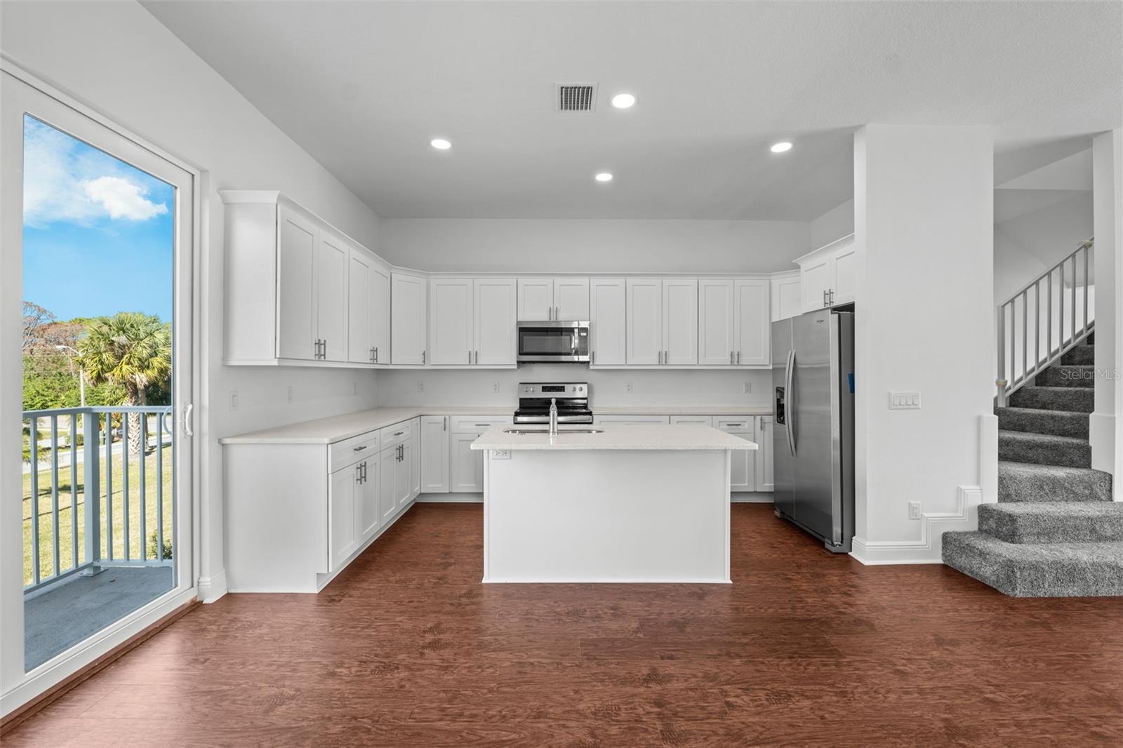 5728 BISCAYNE CT, NEW PORT RICHEY, FL — photo 4