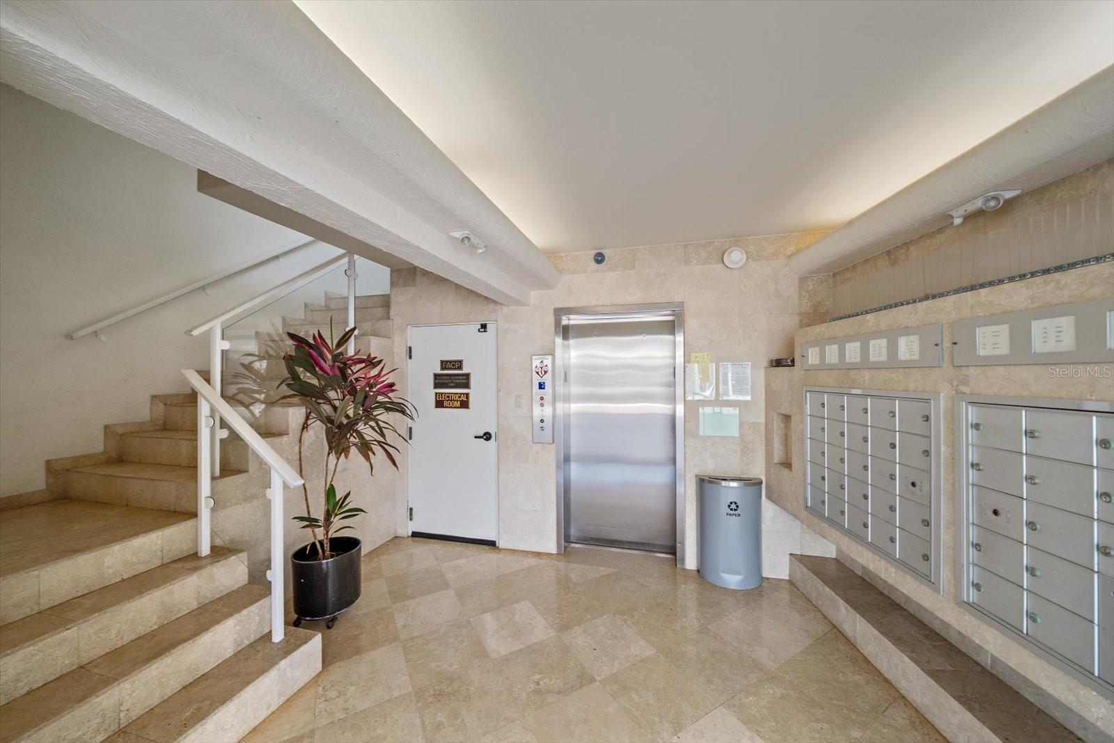 100 SANDS POINT RD #303, LONGBOAT KEY, FL — photo 5