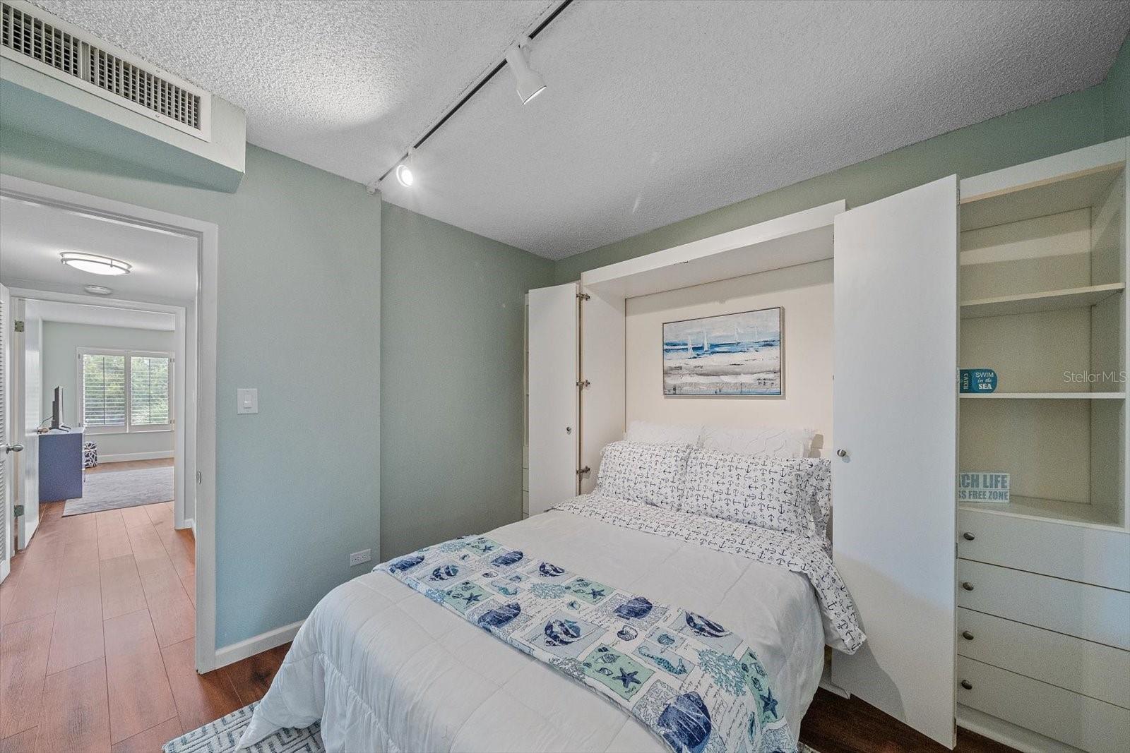 100 SANDS POINT RD #303, LONGBOAT KEY, FL — photo 28