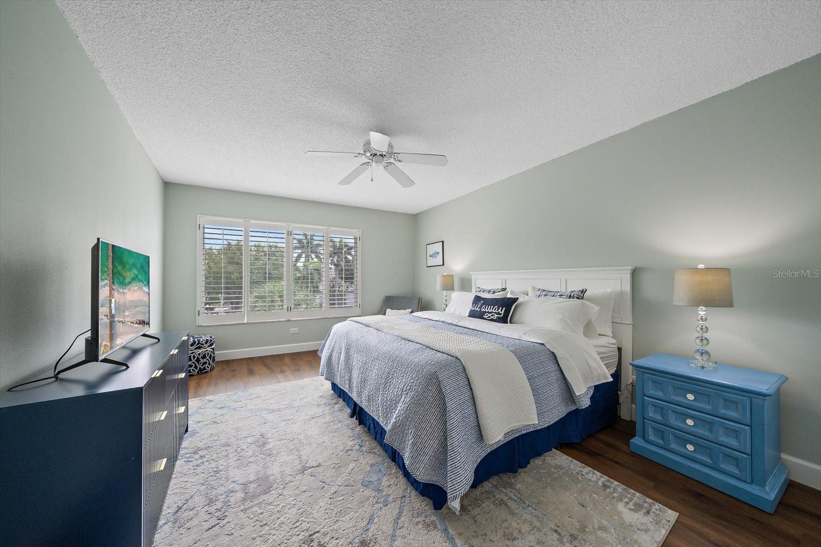 100 SANDS POINT RD #303, LONGBOAT KEY, FL — photo 22