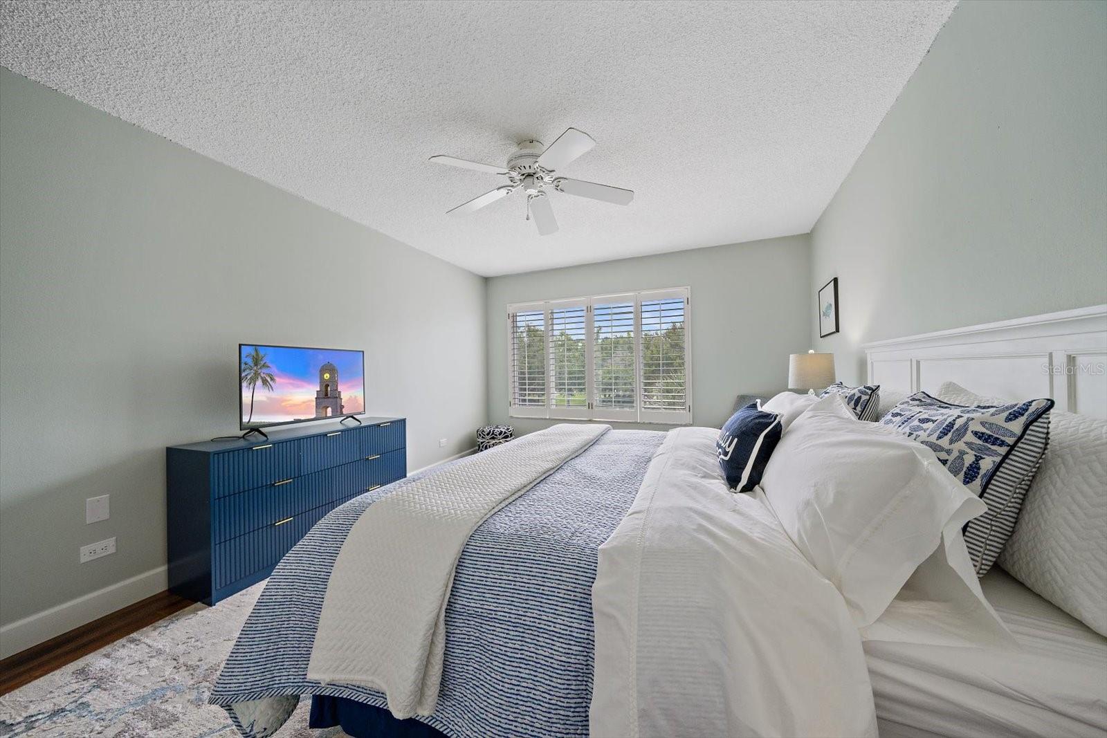 100 SANDS POINT RD #303, LONGBOAT KEY, FL — photo 23