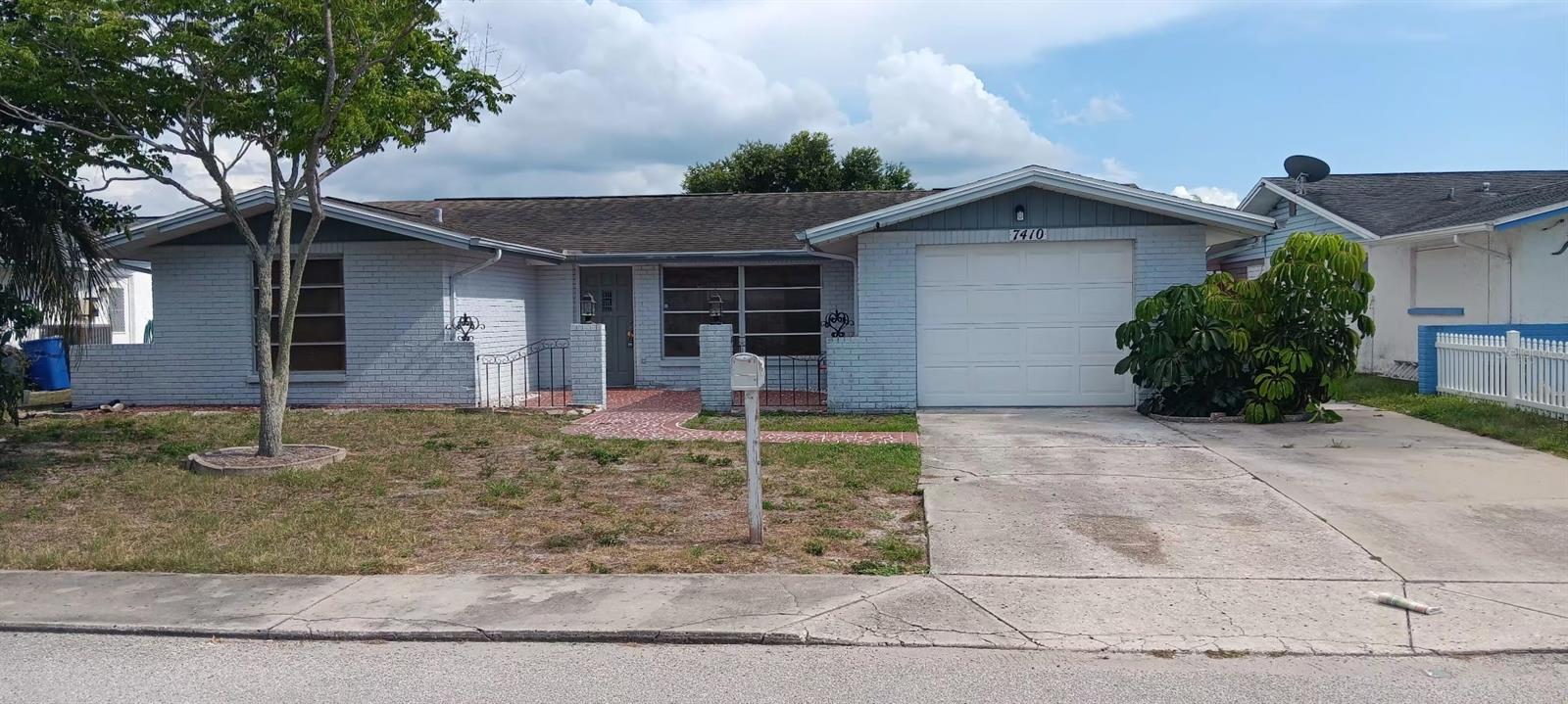 7410 MORAVIAN DR, PORT RICHEY, FL