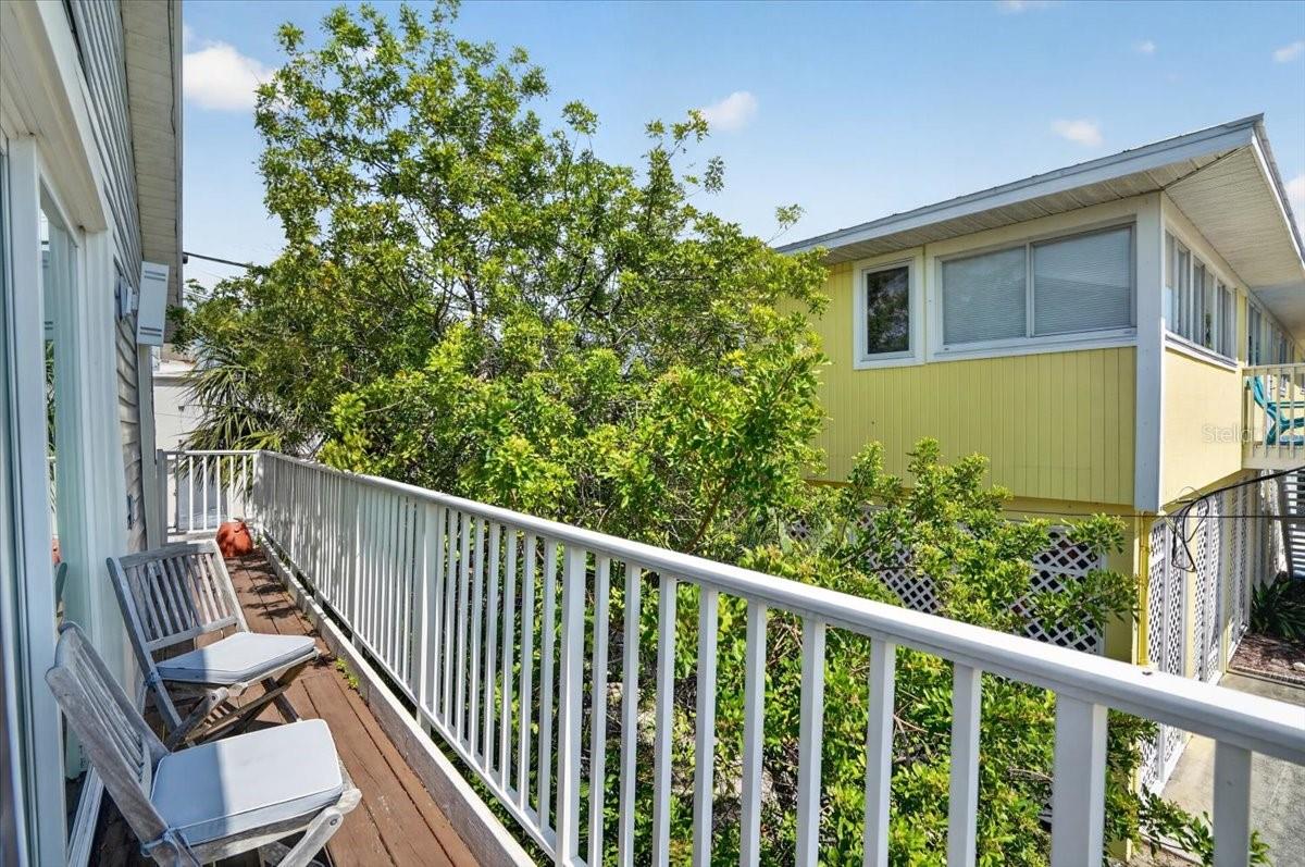 3303 6TH AVE #B, HOLMES BEACH, FL — photo 32