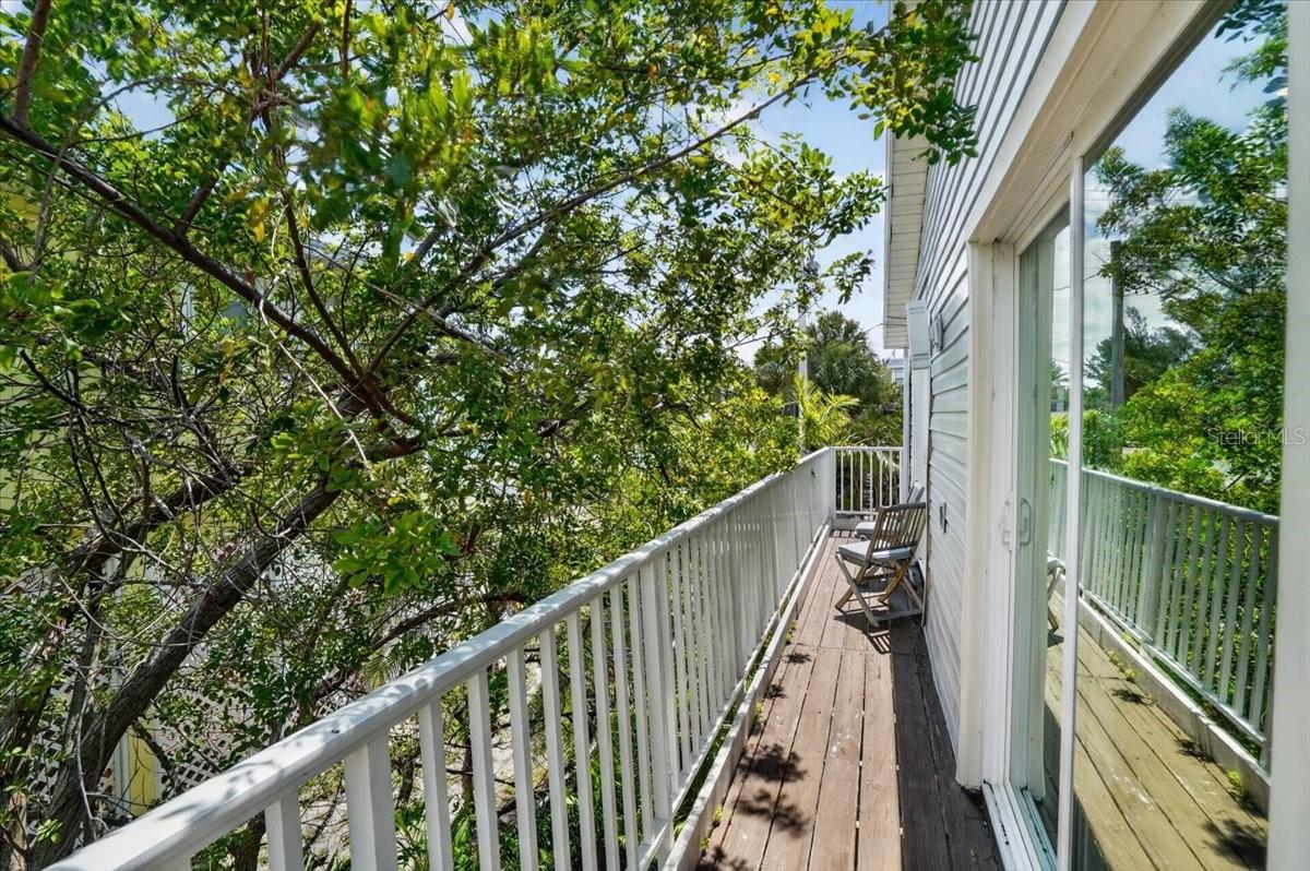 3303 6TH AVE #B, HOLMES BEACH, FL — photo 33