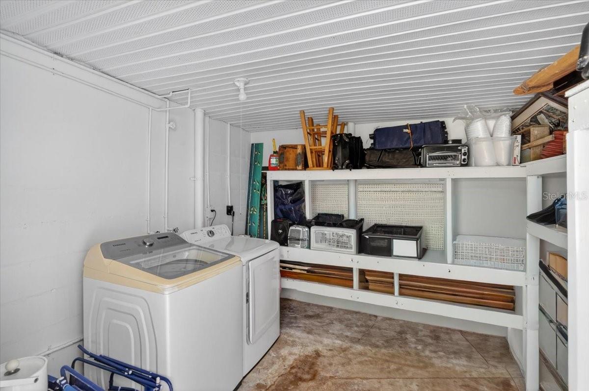3303 6TH AVE #B, HOLMES BEACH, FL — photo 36