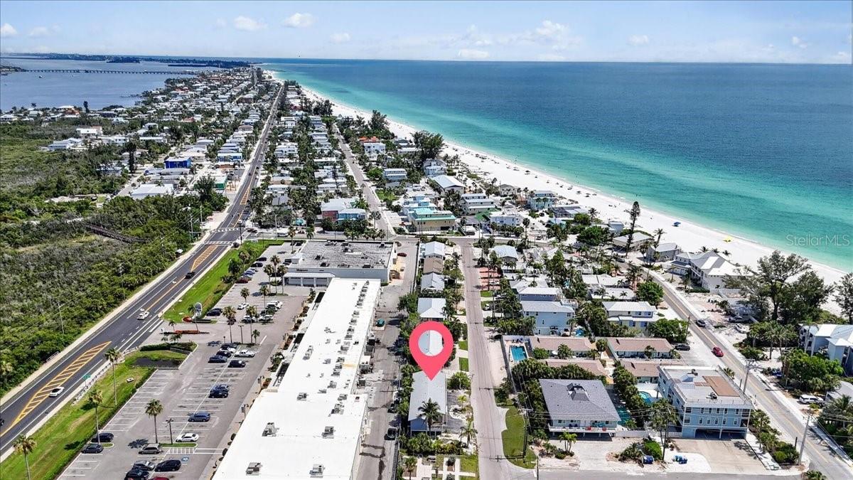 3303 6TH AVE #B, HOLMES BEACH, FL — photo 41