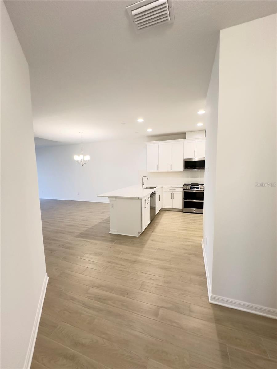 17929 CHERISHED LOOP, LAKEWOOD RANCH, FL — photo 10