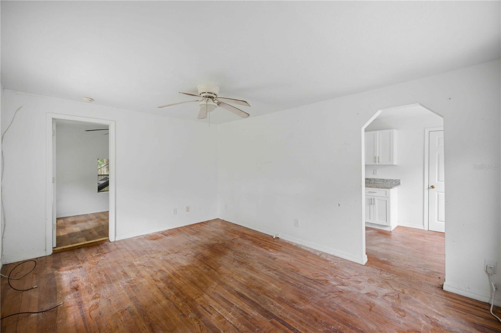 818 NE 9TH AVE, OCALA, FL — photo 17