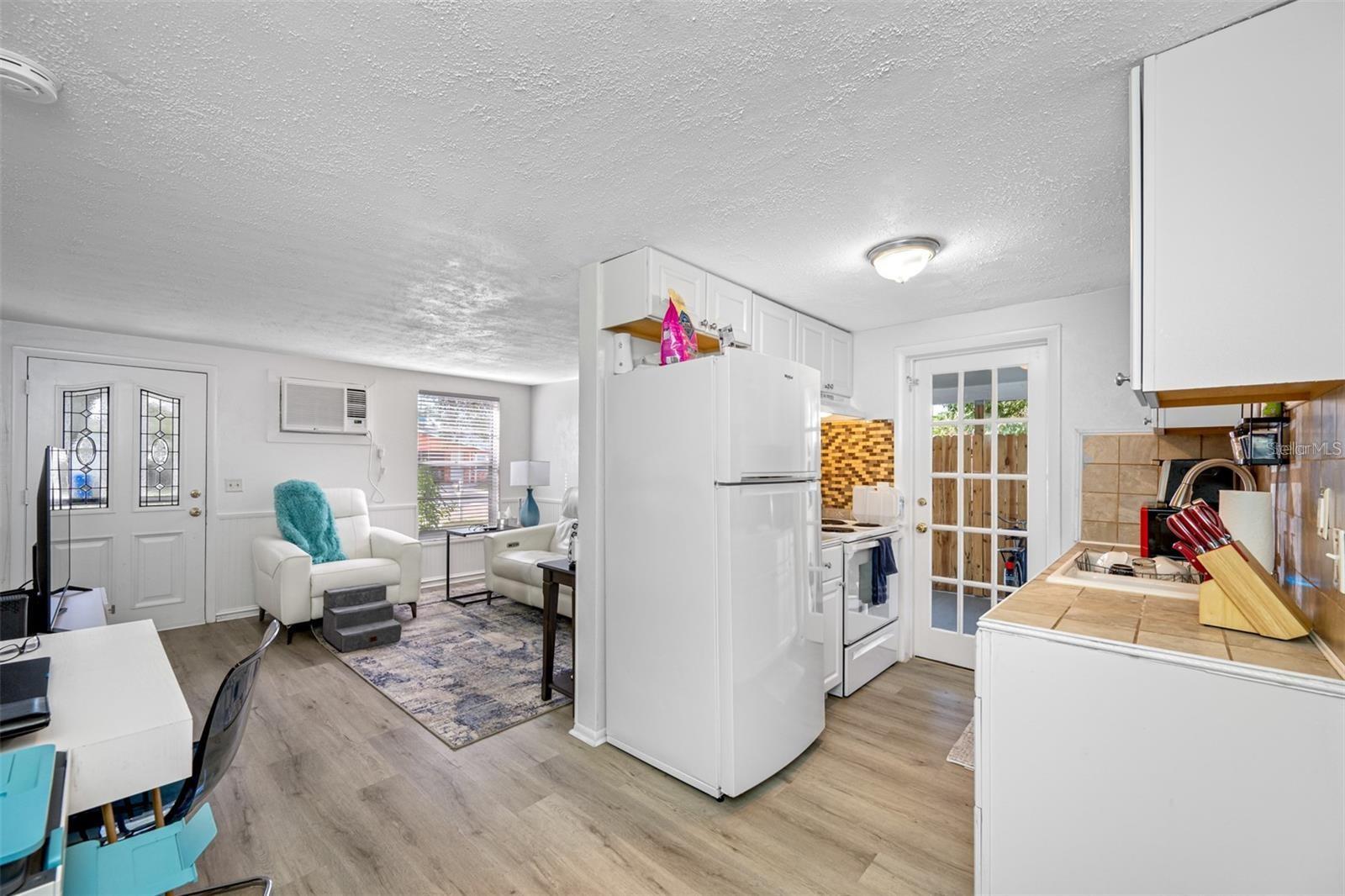 616 DOGWOOD CT, DUNEDIN, FL — photo 8