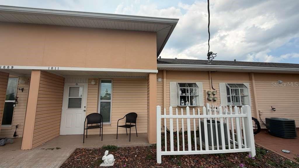 1011 CLUB CIRCLE, LAKE WALES, FL — photo 3