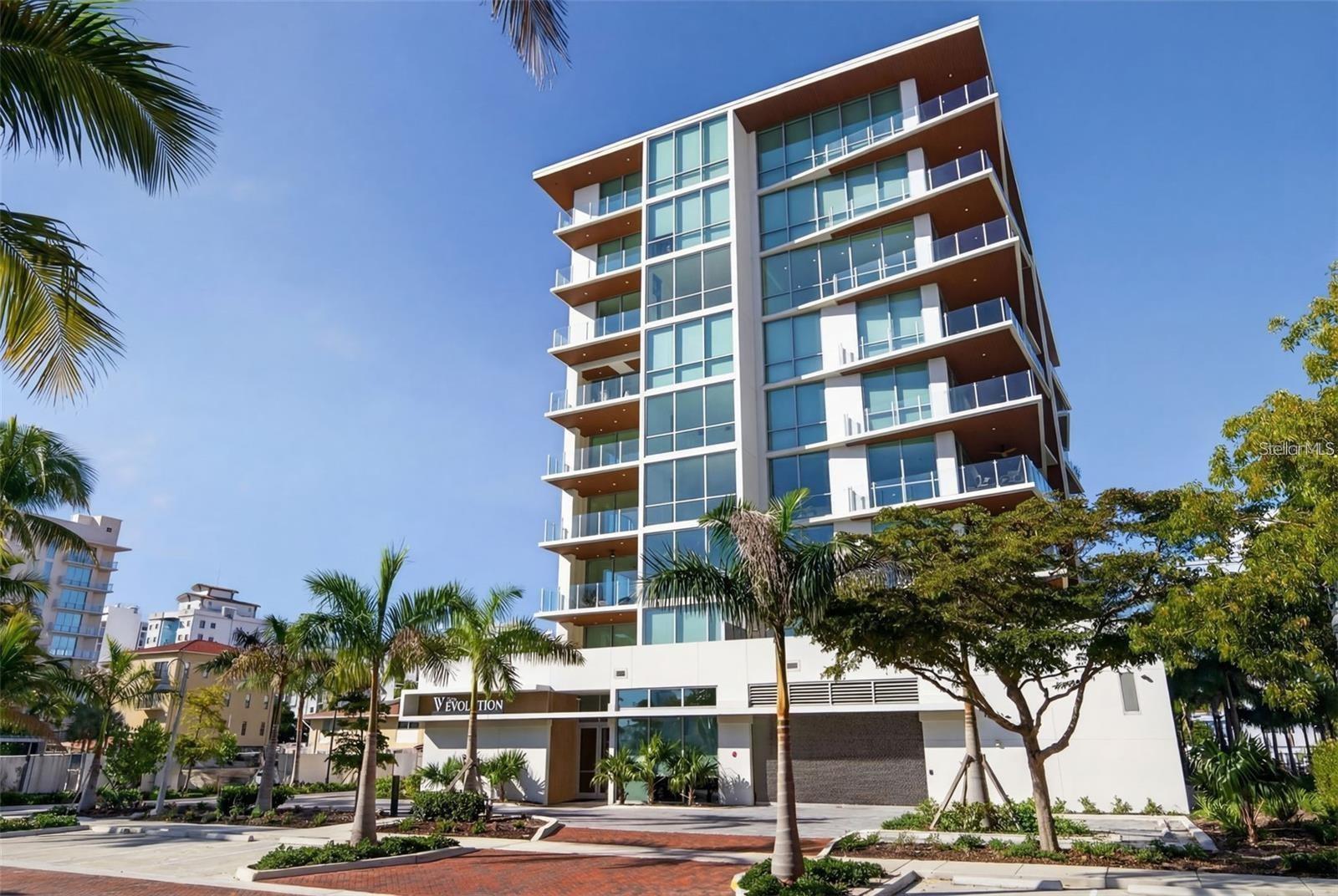111 GOLDEN GATE PT #802PH, SARASOTA, FL