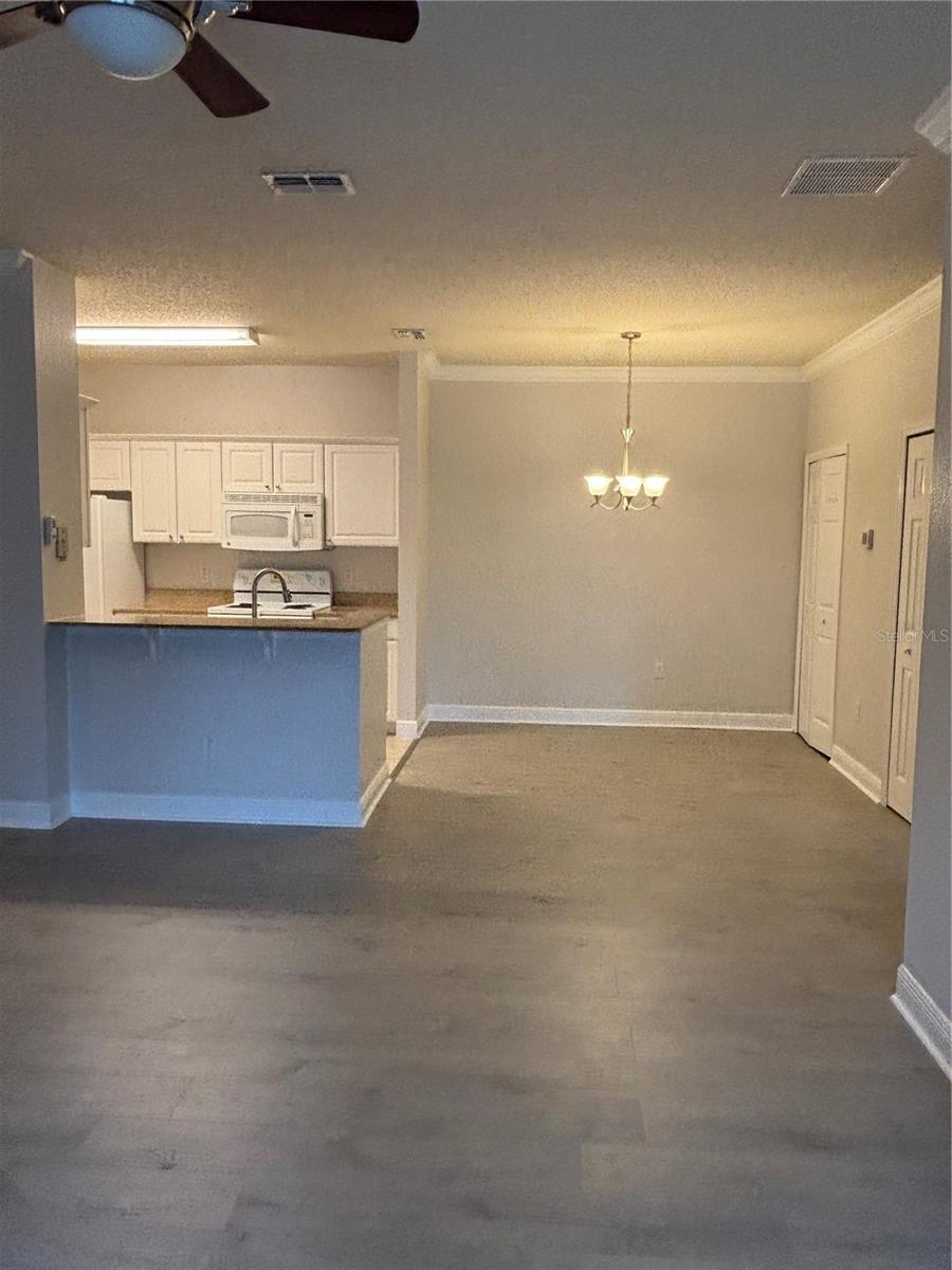 417 SOUTHERN PECAN CIR #207, WINTER GARDEN, FL — photo 3