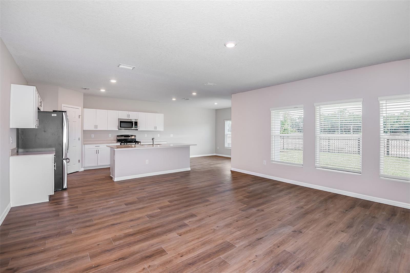 33647 NOBLE CREEK PL, DADE CITY, FL — photo 3