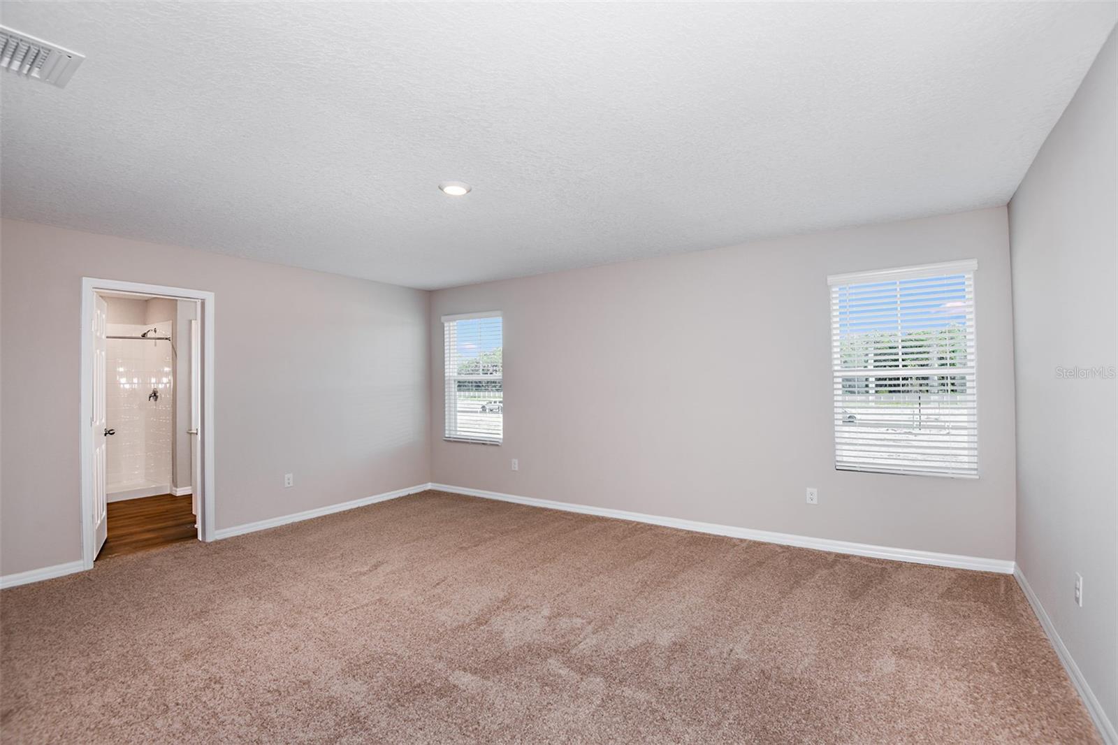 33647 NOBLE CREEK PL, DADE CITY, FL — photo 4