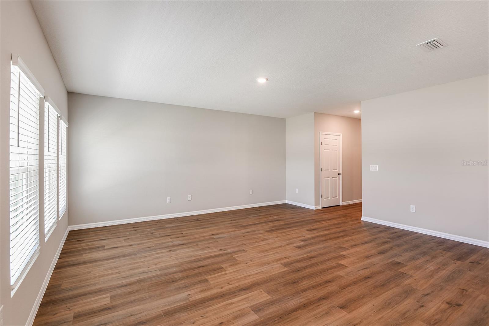33647 NOBLE CREEK PL, DADE CITY, FL — photo 11