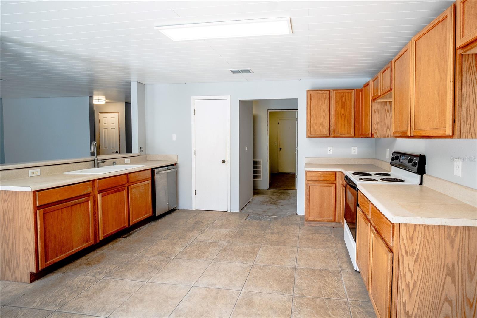 381 AUGUSTINE CT, OVIEDO, FL — photo 13