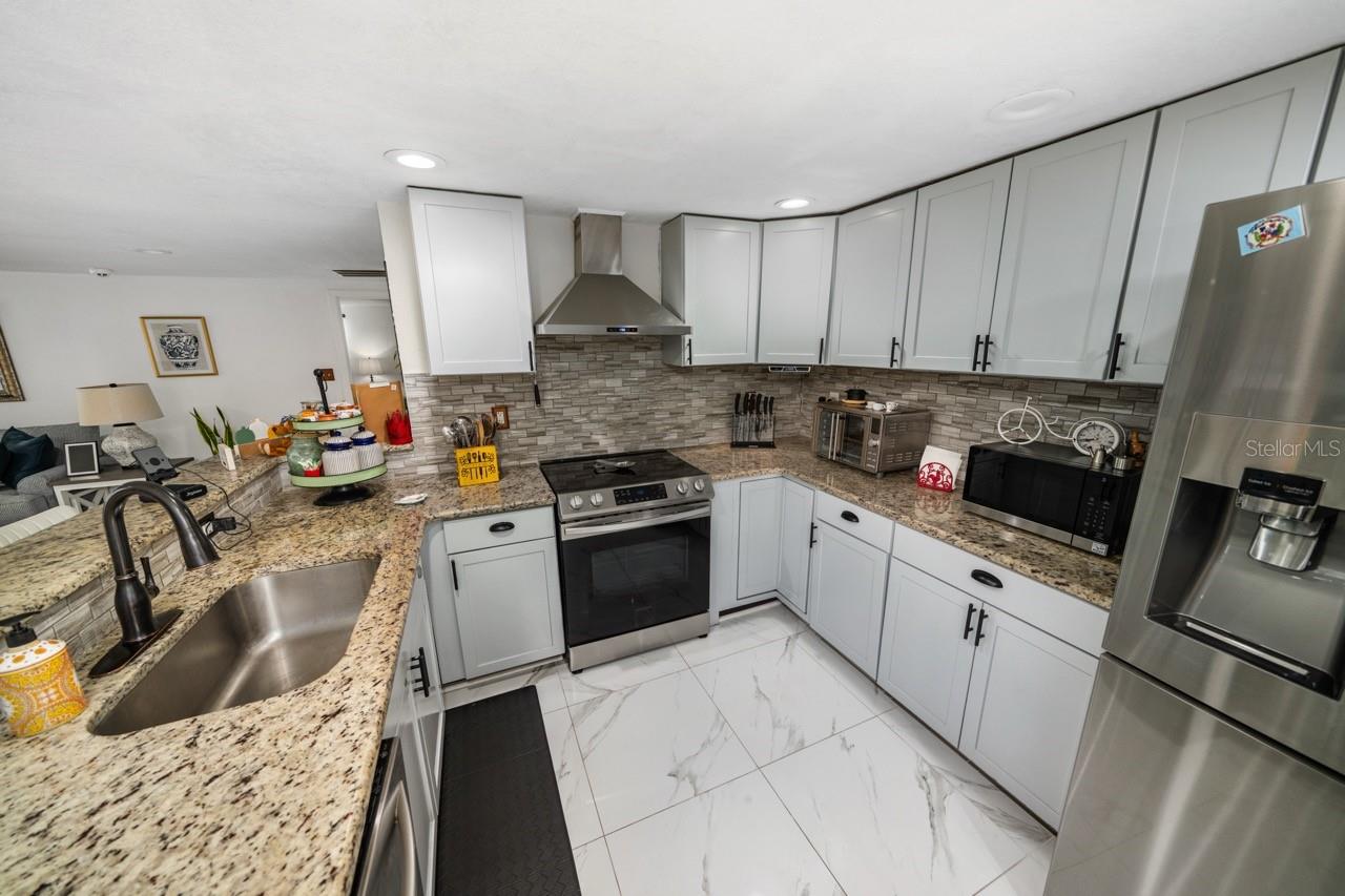 3549 ROCKAWAY DR, HOLIDAY, FL — photo 7