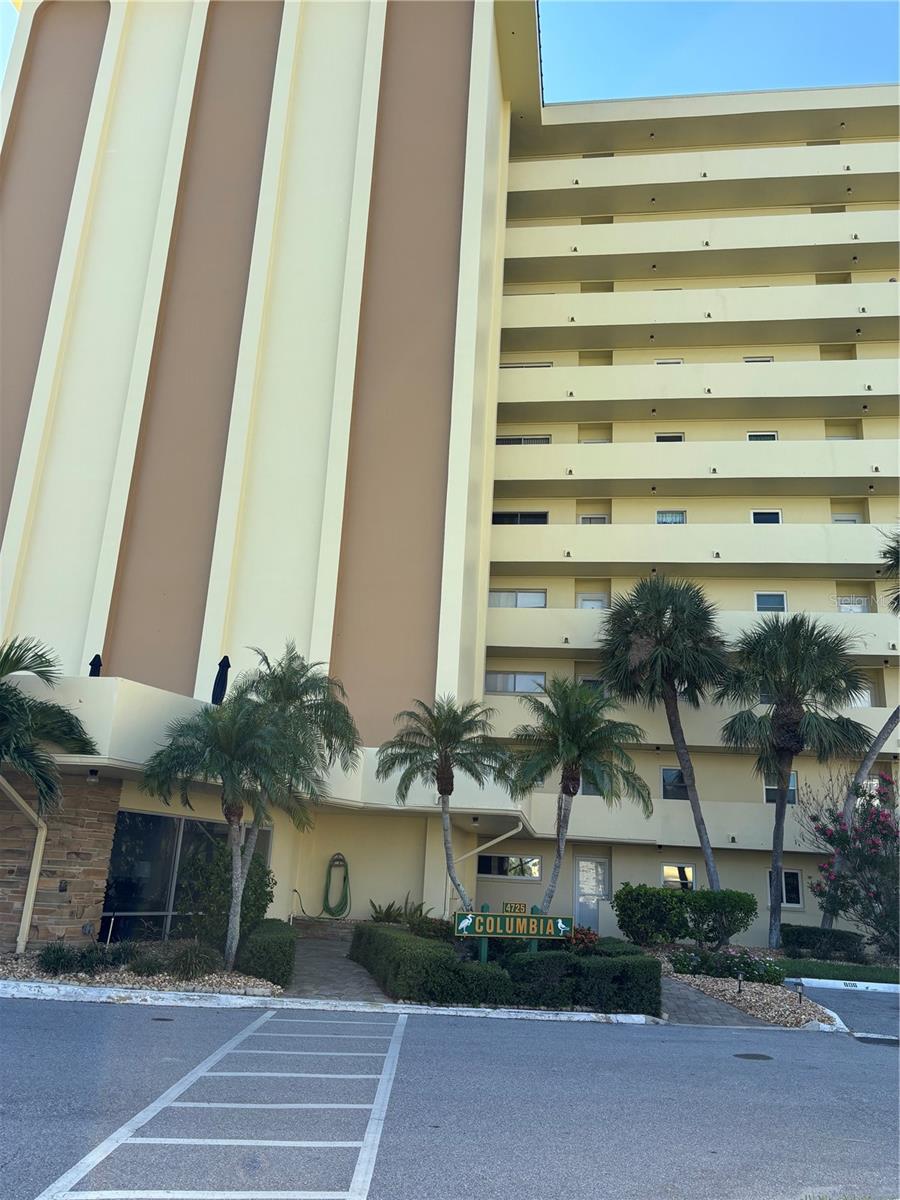 4725 COVE CIR #104, MADEIRA BEACH, FL — photo 2