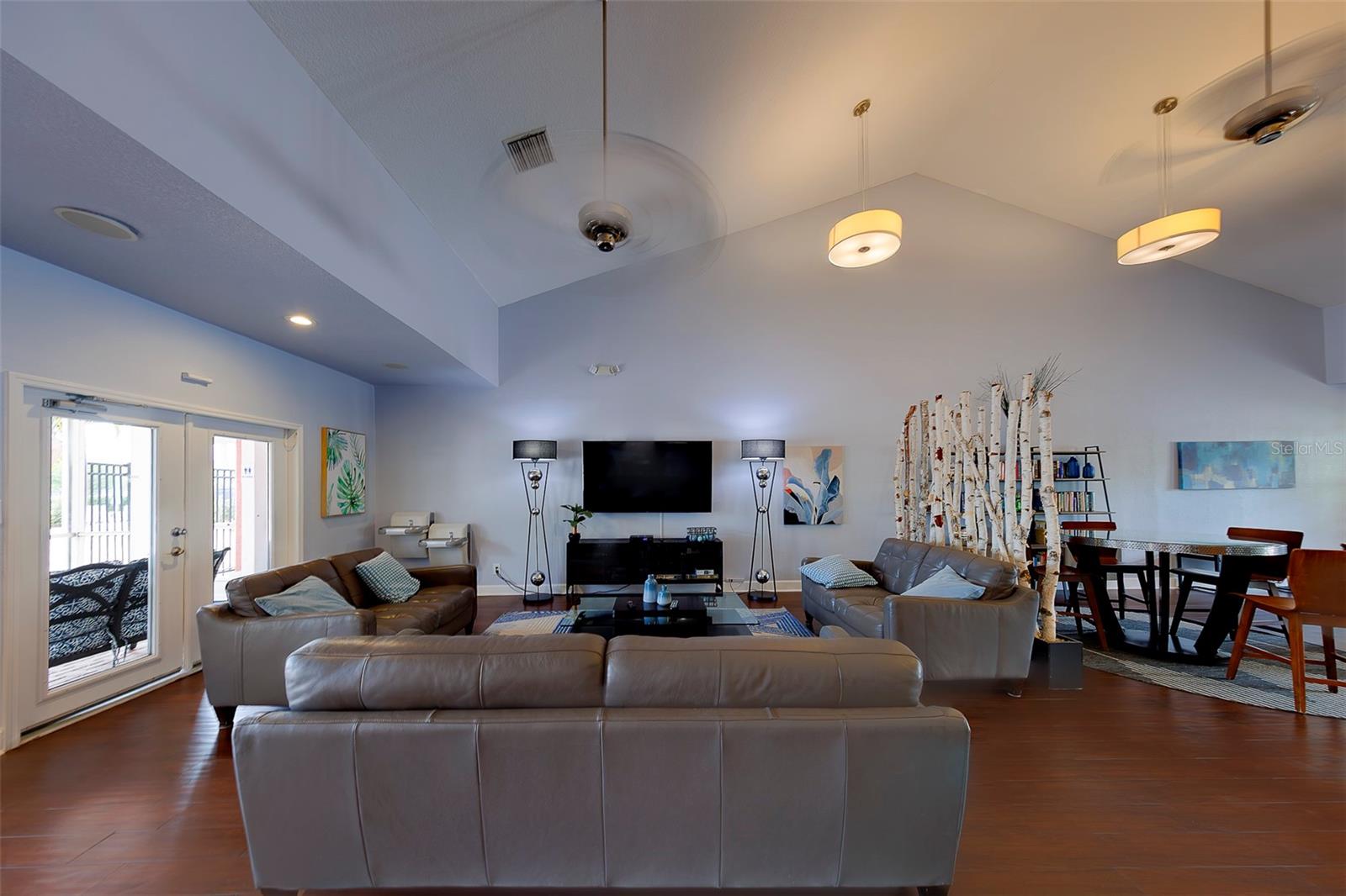 222 POMPANO DR SE #H, ST PETERSBURG, FL — photo 36