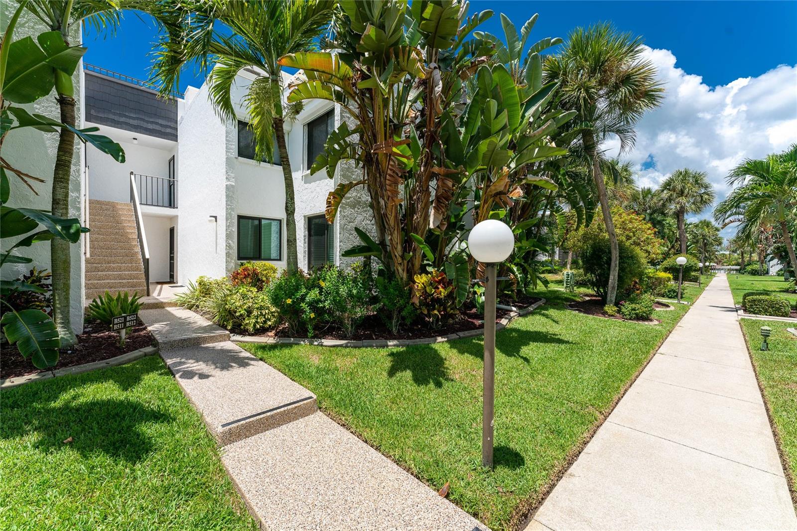 2950 N BEACH RD #B522, ENGLEWOOD, FL — photo 2