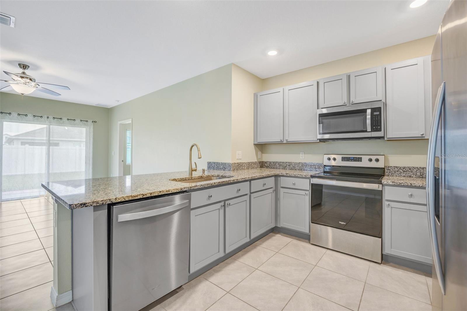 33801 JASMINE STAR LOOP, WESLEY CHAPEL, FL — photo 9